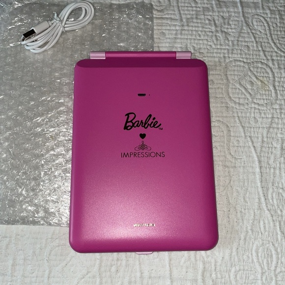 Makeup - Picture 5 of 5